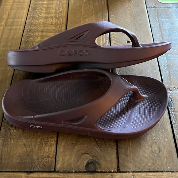 OOFOS Shoes Oofos Comfort Recovery Sandals Thong Flip Flops With